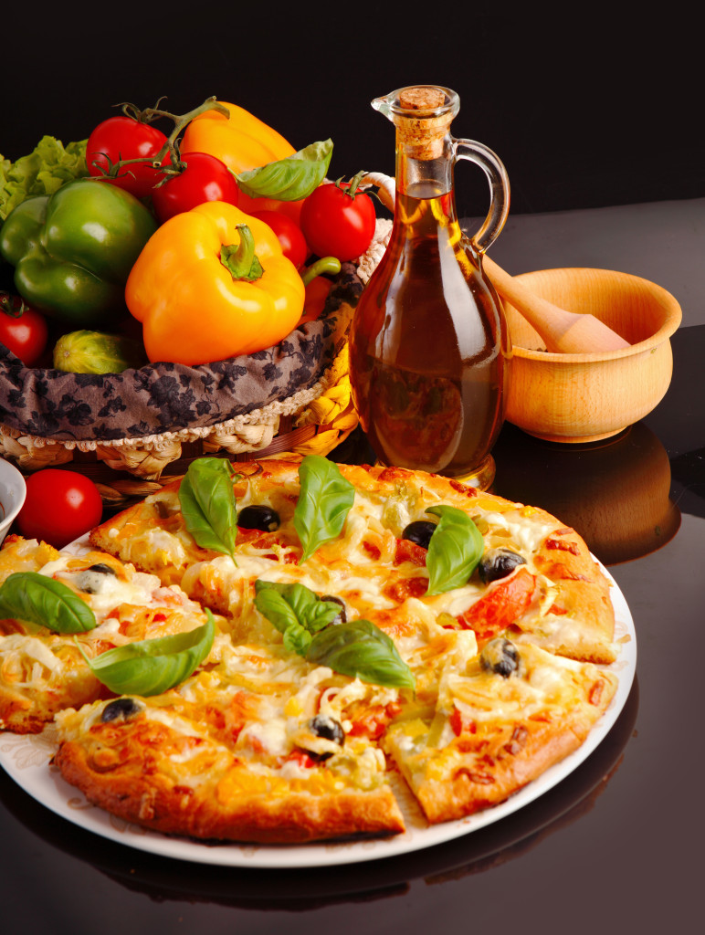 Pizza Vegetaria mit Käse - Pizzateig selber machen